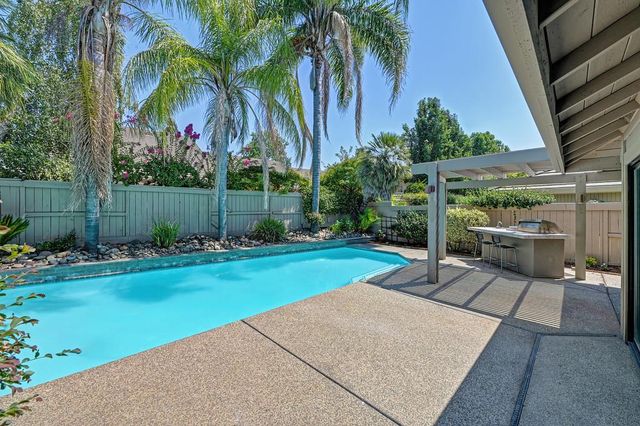 2131 Stony Bar Way, Gold River, CA 95670