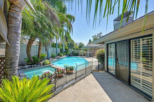 2131 Stony Bar Way, Gold River, CA 95670
