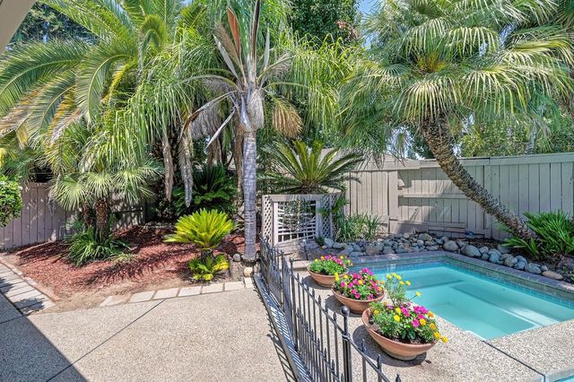 2131 Stony Bar Way, Gold River, CA 95670