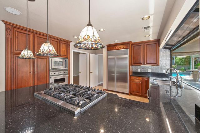 2131 Stony Bar Way, Gold River, CA 95670