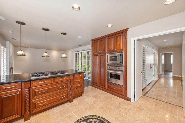 2131 Stony Bar Way, Gold River, CA 95670