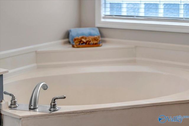 2333 Villaret Drive SW, Huntsville, AL 35803