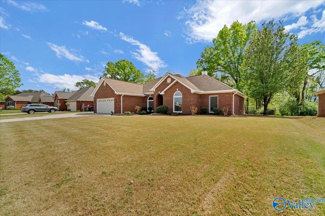 2333 Villaret Drive SW, Huntsville, AL 35803