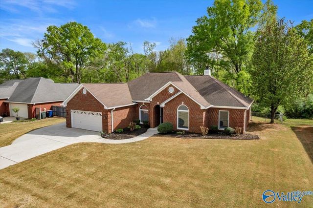 2333 Villaret Drive SW, Huntsville, AL 35803