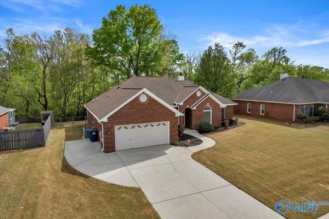 2333 Villaret Drive SW, Huntsville, AL 35803