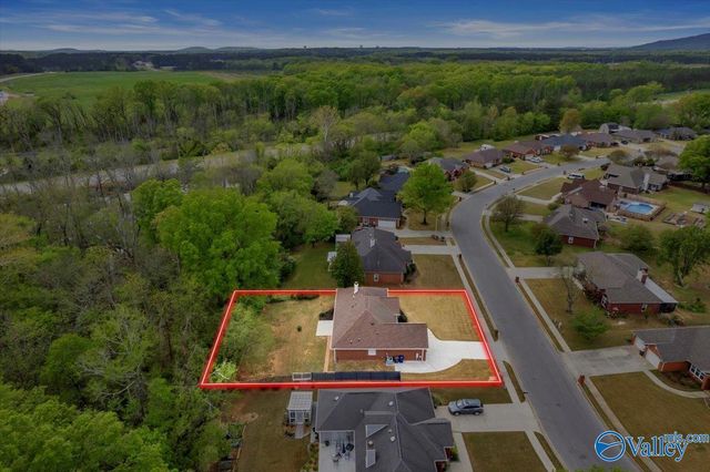 2333 Villaret Drive SW, Huntsville, AL 35803