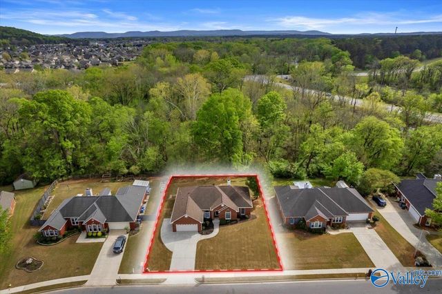 2333 Villaret Drive SW, Huntsville, AL 35803