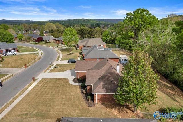 2333 Villaret Drive SW, Huntsville, AL 35803
