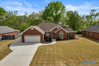 2333 Villaret Drive SW, Huntsville, AL 35803