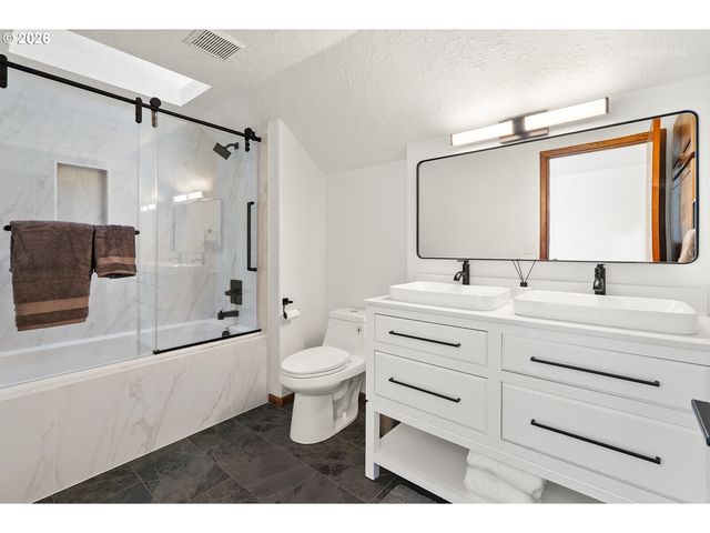 14821 Sw BELL Rd, Sherwood, OR 97140