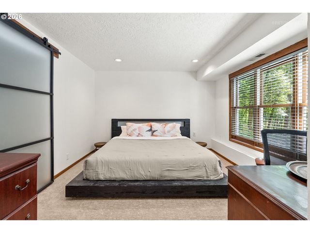 14821 Sw BELL Rd, Sherwood, OR 97140
