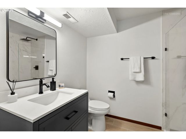 14821 Sw BELL Rd, Sherwood, OR 97140