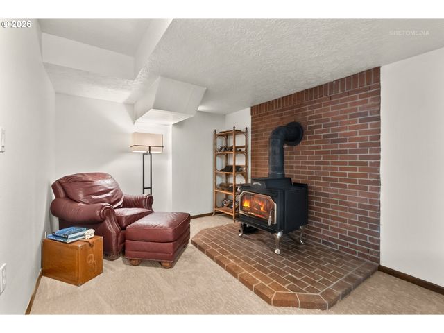 14821 Sw BELL Rd, Sherwood, OR 97140
