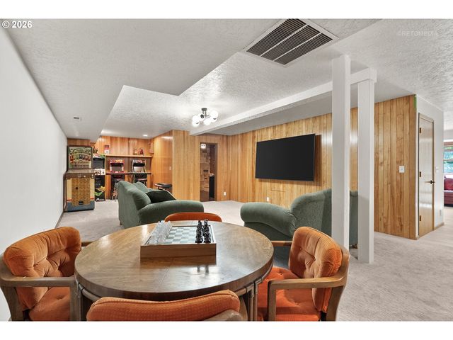 14821 Sw BELL Rd, Sherwood, OR 97140