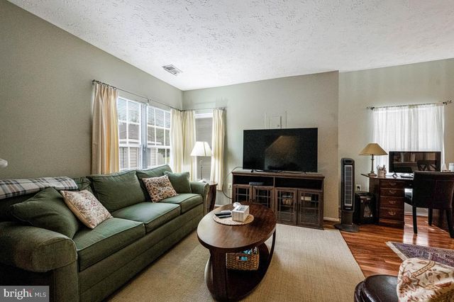 4905 MARLBOROUGH GRV, Upper Marlboro, MD 20772