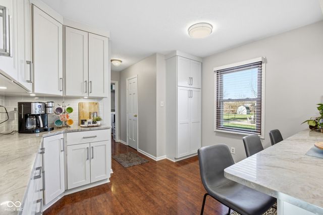 25 Forest Ridge Court, Fishers, IN 46037