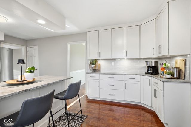 25 Forest Ridge Court, Fishers, IN 46037