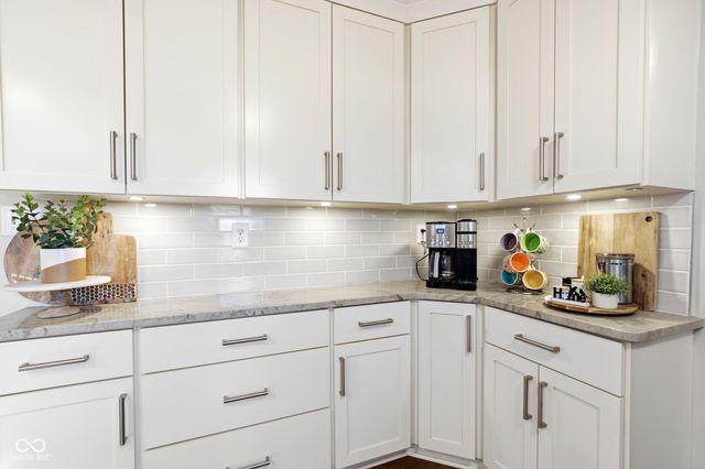 25 Forest Ridge Court, Fishers, IN 46037