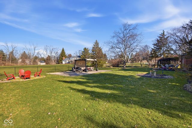 25 Forest Ridge Court, Fishers, IN 46037