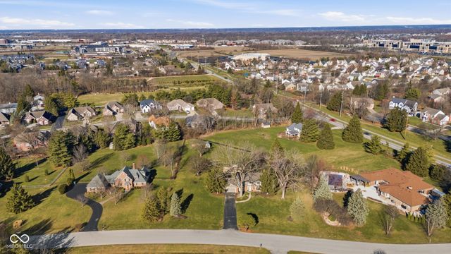 25 Forest Ridge Court, Fishers, IN 46037