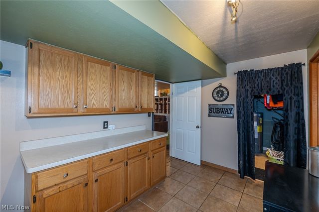 423 E Decker Drive, Seven Hills, OH 44131