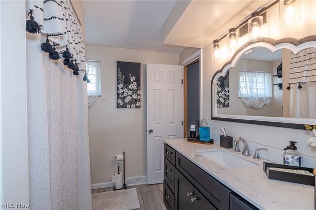 423 E Decker Drive, Seven Hills, OH 44131