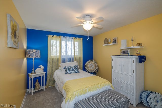 423 E Decker Drive, Seven Hills, OH 44131