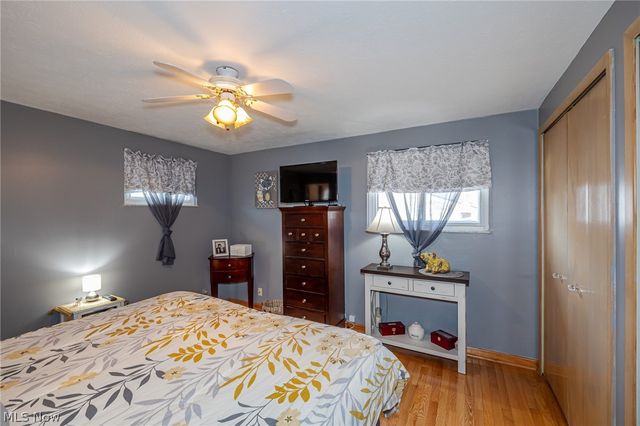 423 E Decker Drive, Seven Hills, OH 44131