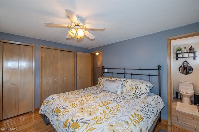 423 E Decker Drive, Seven Hills, OH 44131