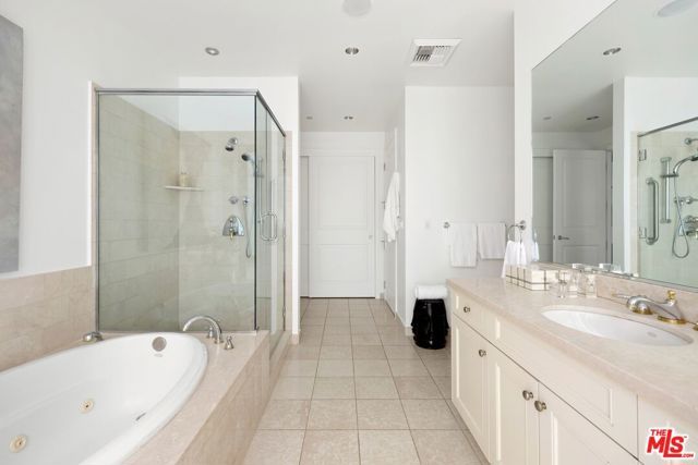 10727 Wilshire Boulevard 1001, Los Angeles, CA 90024