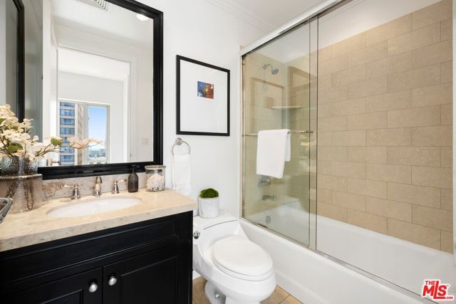 10727 Wilshire Boulevard 1001, Los Angeles, CA 90024