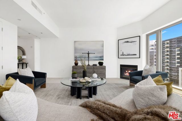 10727 Wilshire Boulevard 1001, Los Angeles, CA 90024
