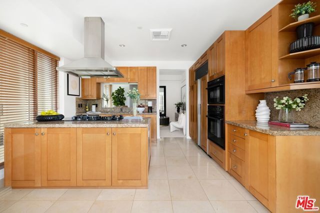10727 Wilshire Boulevard 1001, Los Angeles, CA 90024