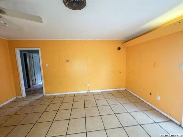 3446 Chateau Dr, San Antonio, TX 78219