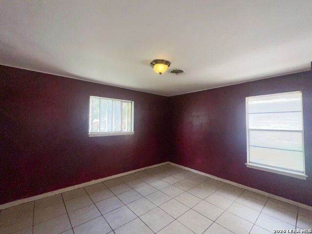 3446 Chateau Dr, San Antonio, TX 78219
