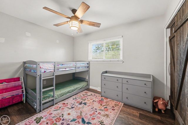 30419 Eiffel Avenue, Warren, MI 48088