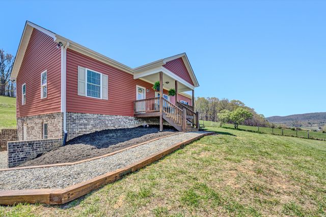 8350 Newport RD, Catawba, VA 24070