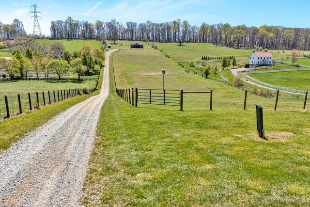 8350 Newport RD, Catawba, VA 24070