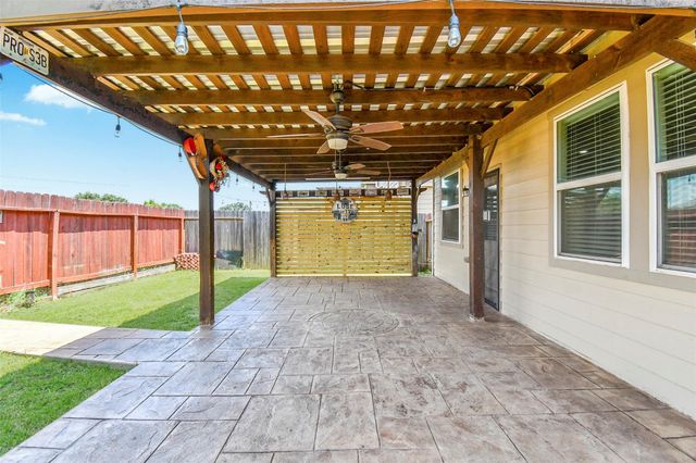 18638 Lansdowne Stream Path, Katy, TX 77449