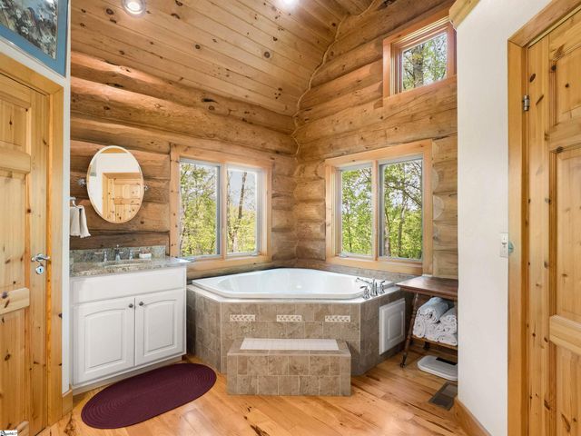 4004 Lake Adger Parkway, Mill Spring, NC 28756
