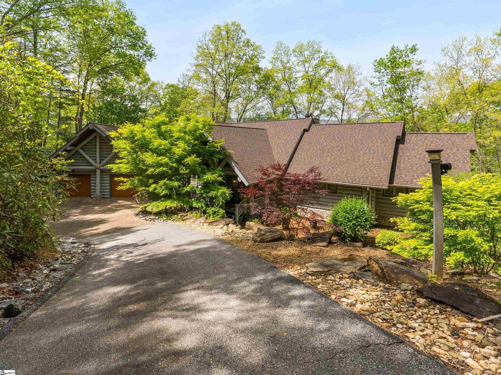 4004 Lake Adger Parkway, Mill Spring, NC 28756