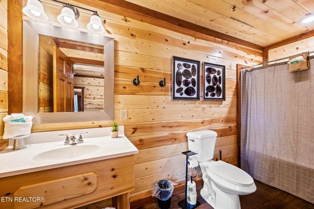 3303 Grace Way, Sevierville, TN 37876