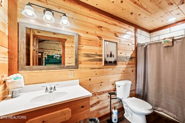 3303 Grace Way, Sevierville, TN 37876