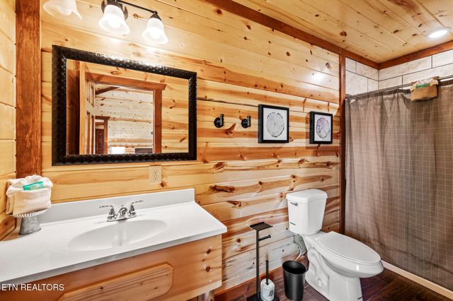 3303 Grace Way, Sevierville, TN 37876