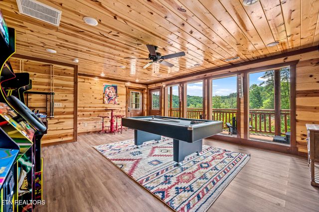 3303 Grace Way, Sevierville, TN 37876