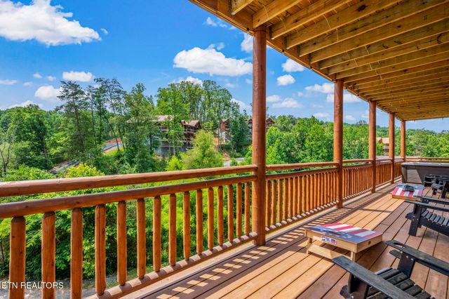 3303 Grace Way, Sevierville, TN 37876