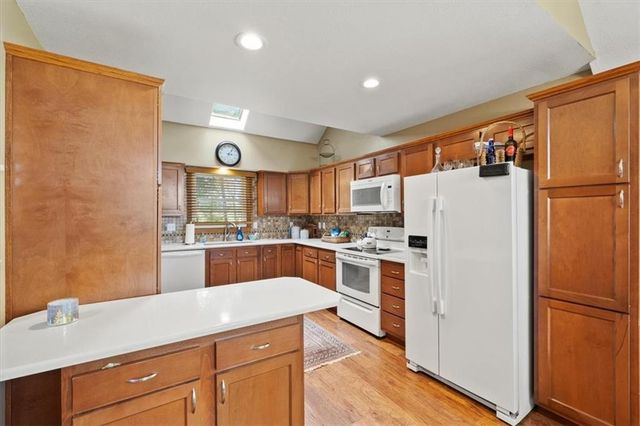 8910 Lexington Avenue, De Soto, KS 66018