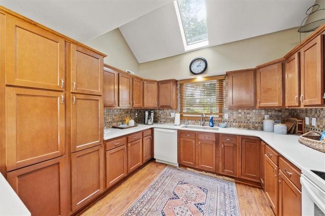 8910 Lexington Avenue, De Soto, KS 66018