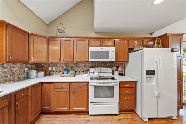 8910 Lexington Avenue, De Soto, KS 66018