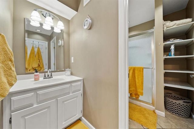 8910 Lexington Avenue, De Soto, KS 66018